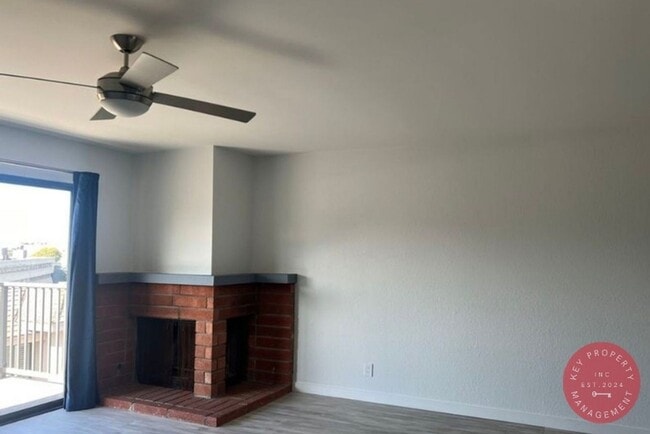 Building Photo - luxurious 3-story condo with stunning view...