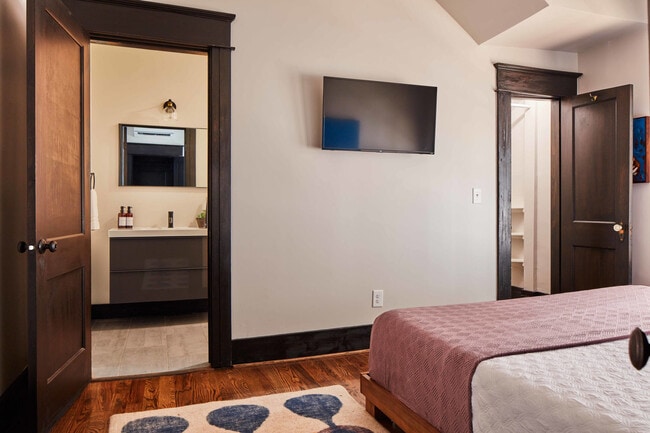 Foto del edificio - 1623 11th Pl S