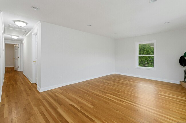 Foto del edificio - 119 Forest St