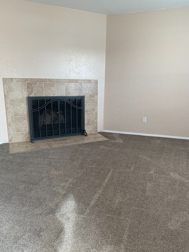 Foto del edificio - 1011 Meadowlark Ct SE