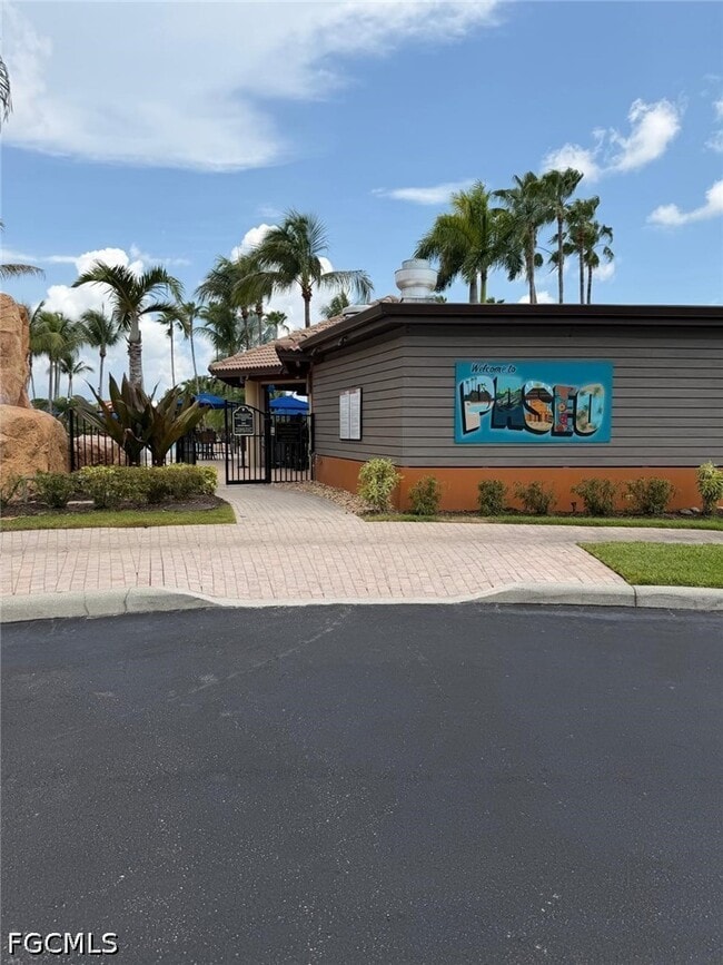 Building Photo - 8760 Melosia St
