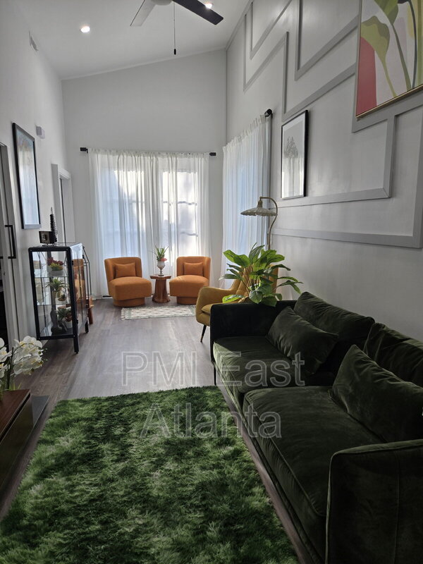 Foto del edificio - 6305 Shannon Pkwy S