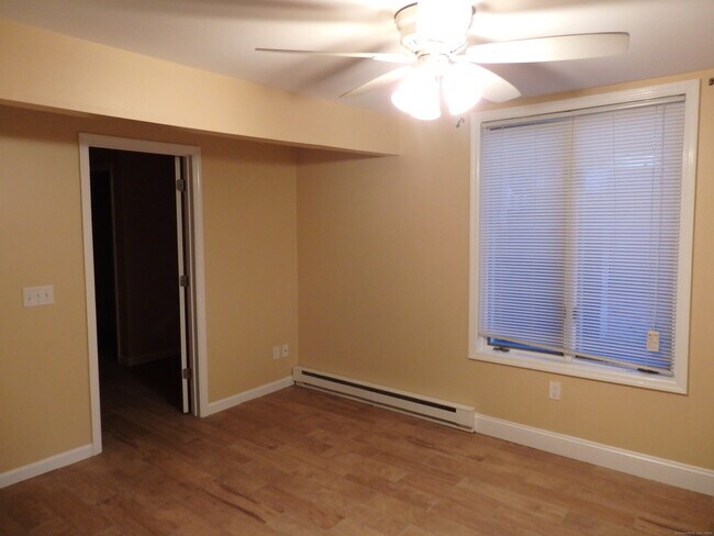 Building Photo - 13 South St