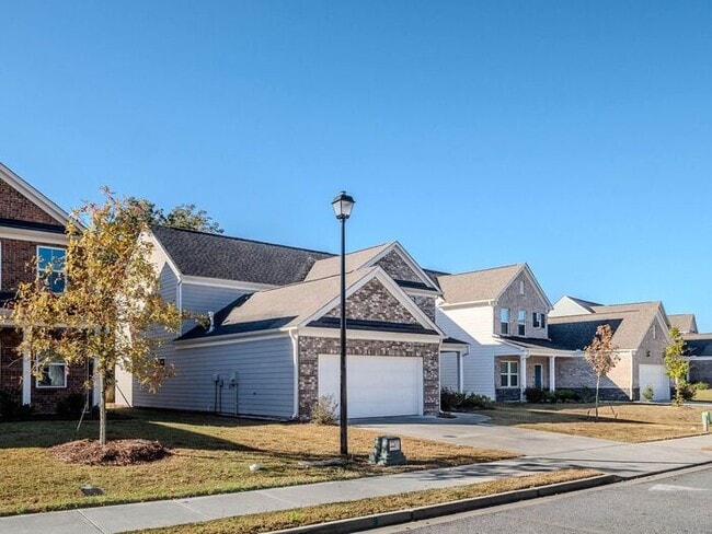 Building Photo - 1586 Maston Rd