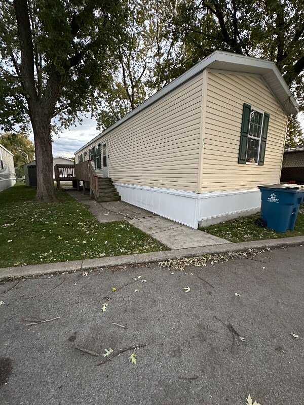 Foto principal - 14139 S Western Ave