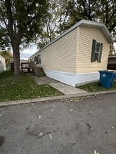 Building Photo - 14139 S Western Ave