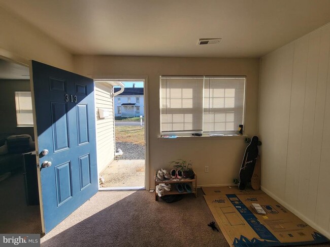 Building Photo - 313 Ellis St