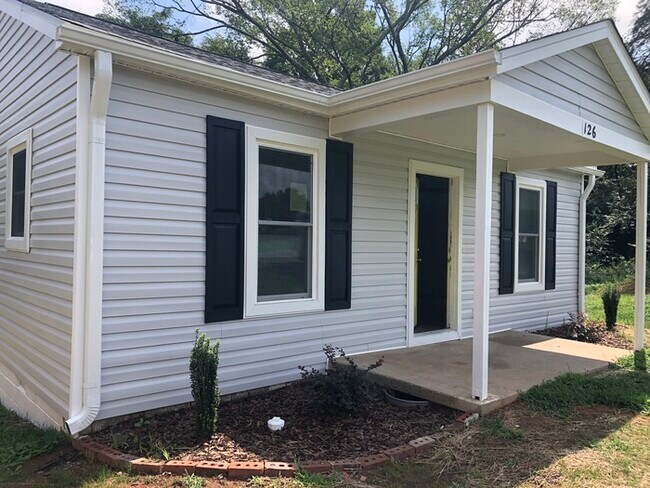 Foto del edificio - 126 Eden St NW