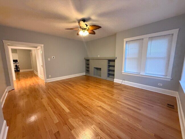 Foto del edificio - 7924 S Marshfield Ave