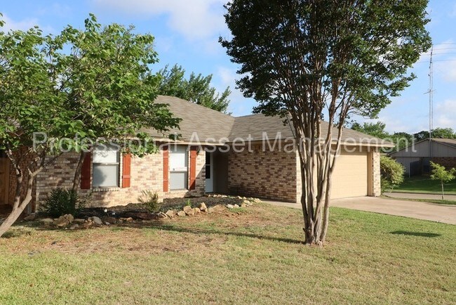 beautifully remolded home house for rent in arlington tx