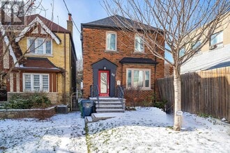 Building Photo - 40 Peveril Hill N