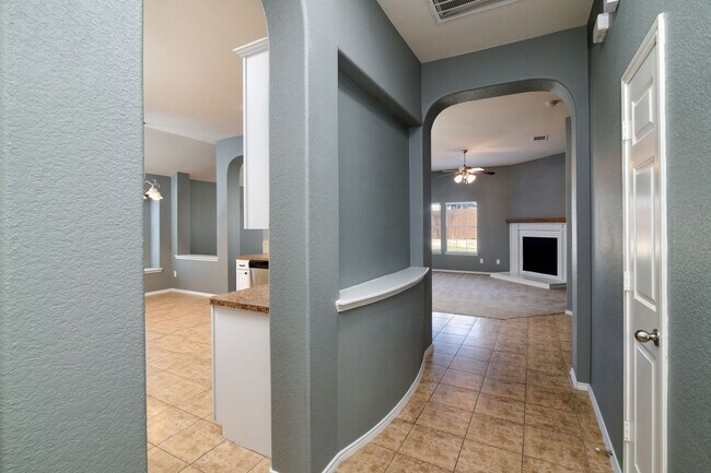 Foto del edificio - Charming home located in the heart of Fort...