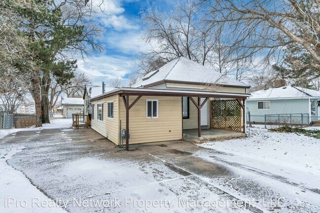 Building Photo - 4 br, 2 bath House - 2153 Jackson Avenue