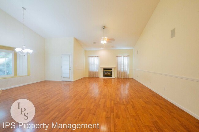 Building Photo - 4 br, 2 bath House - 1782 N. DeWitt Ave.