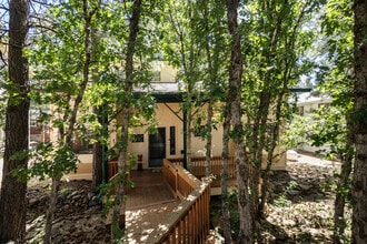Building Photo - 335 Sandia Cir