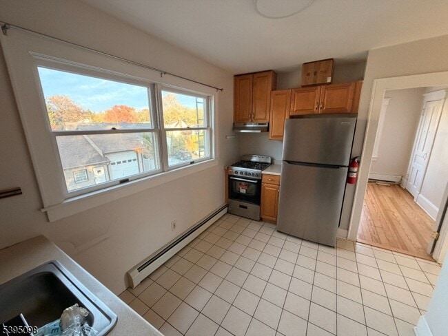 Building Photo - 38 Morris Ave