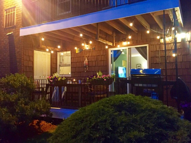 Building Photo - 67 E Broadway