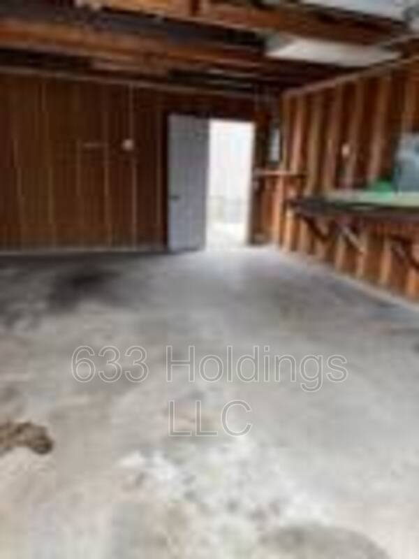Building Photo - 1308 E Fairoaks Ave