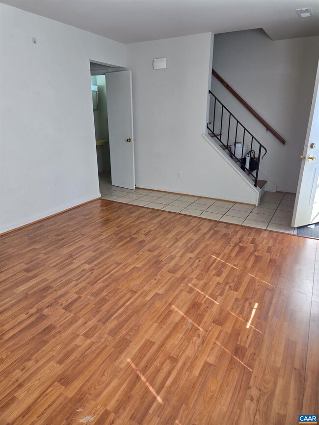 Building Photo - 1618 Townwood Ct