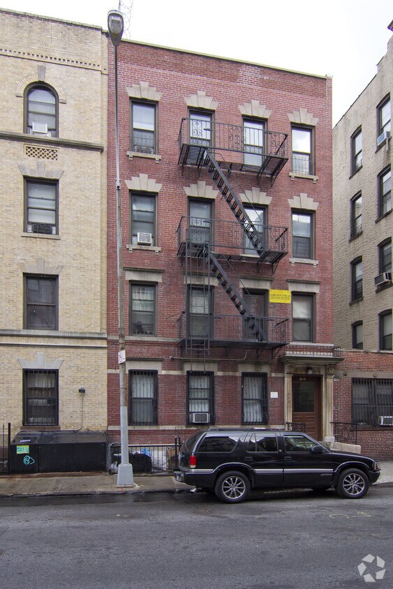 Primary Photo - 2371 Hughes Ave