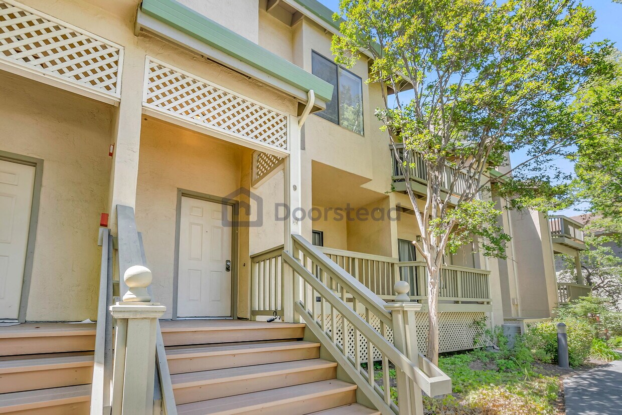 Primary Photo - 1903 Miraplaza Ct