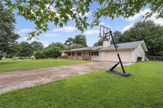 Foto del edificio - 472 Camden Cir