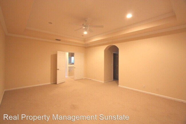 Building Photo - 5 br, 3.5 bath House - 1007 Grove Park Circle