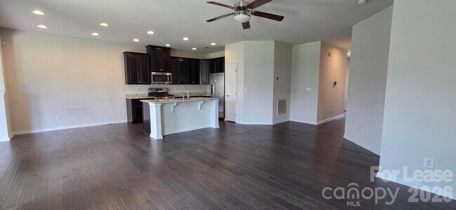 Foto del edificio - 7347 Raylee Ave SW