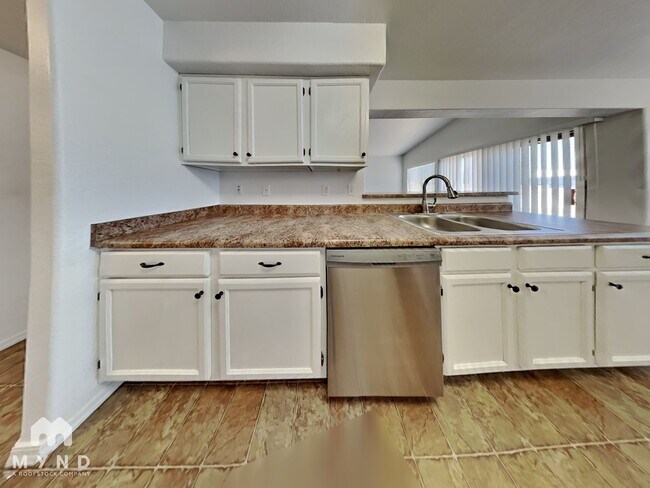 Foto del edificio - 5862 E Norwood St