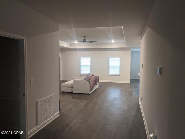 Foto del edificio - 4745 Rosemary St