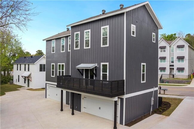 Building Photo - 1485 Gregg St