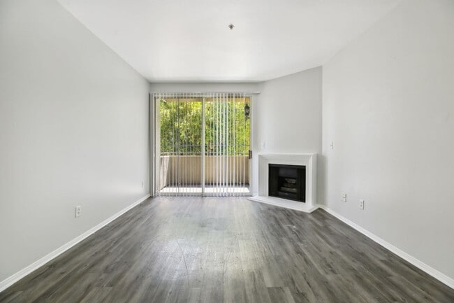 Interior Photo - 2245 Beverly Glen Blvd.