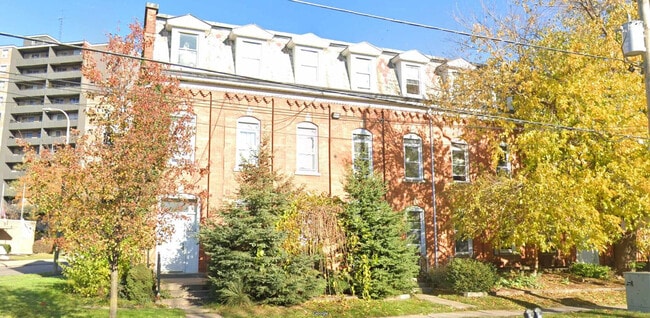 Building Photo - 40 Court St