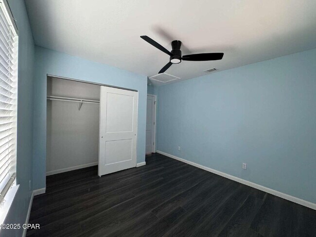 Foto del edificio - 1220 Tennessee Ave