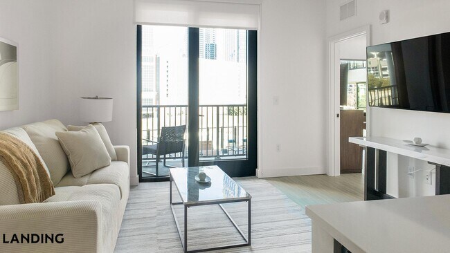 Foto del edificio - 1007 S Mint St