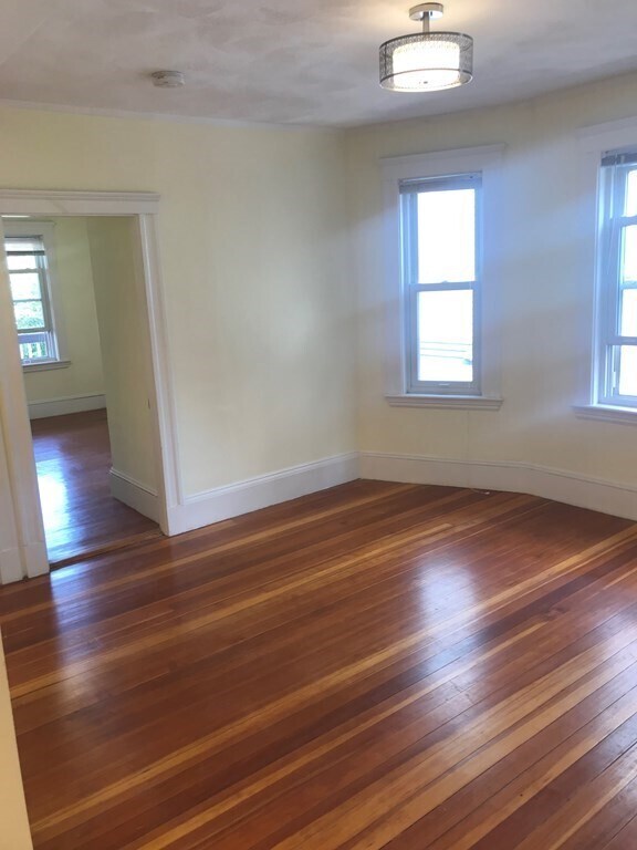 Foto principal - 65 Conwell Ave