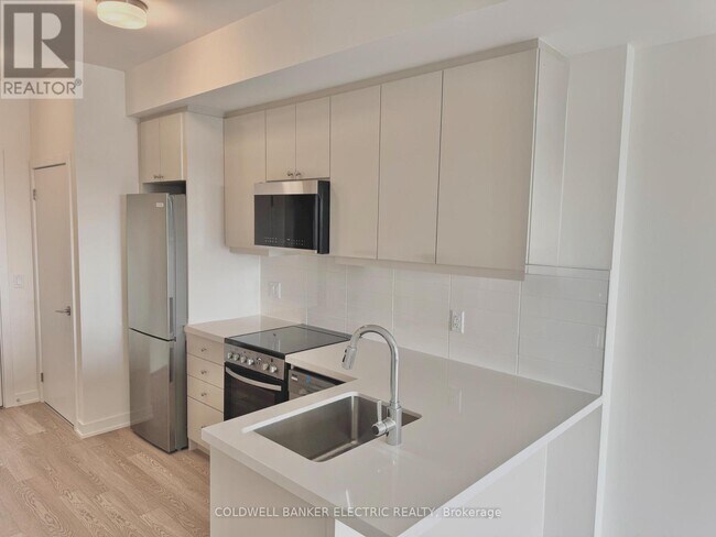 Building Photo - 51 Clarington Blvd