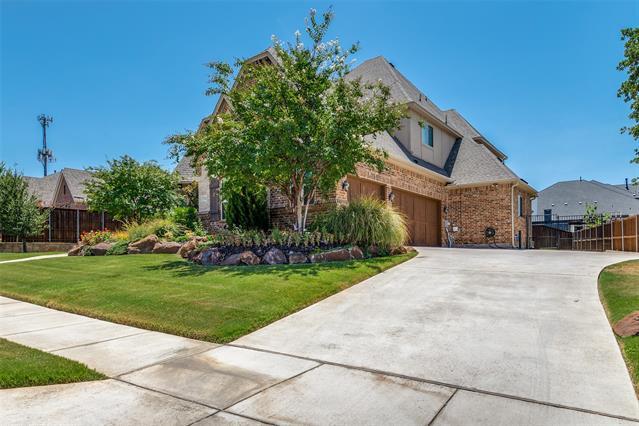 Building Photo - 2716 Lakeshore Dr