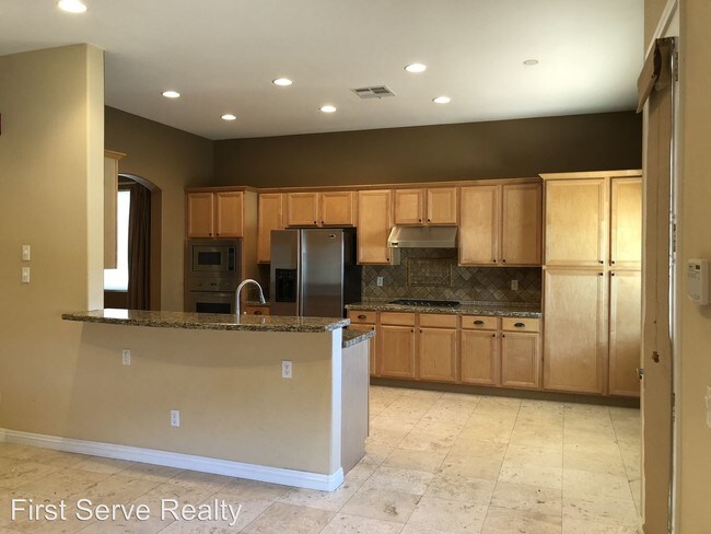 Foto del edificio - 4 br, 2.5 bath House - 10597 Blenheim Ave.