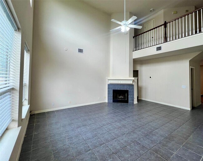 Building Photo - 16713 Marsala Springs Dr