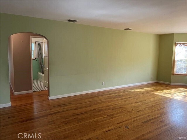 Foto del edificio - 10 N Mountain Trail