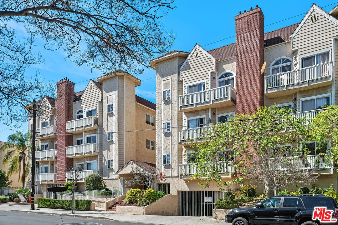 Foto principal - 5135 Zelzah Ave