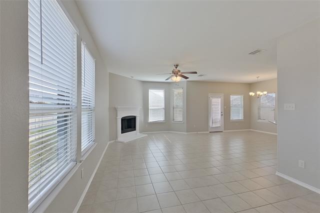 Foto del edificio - 8928 Deadwood Ln