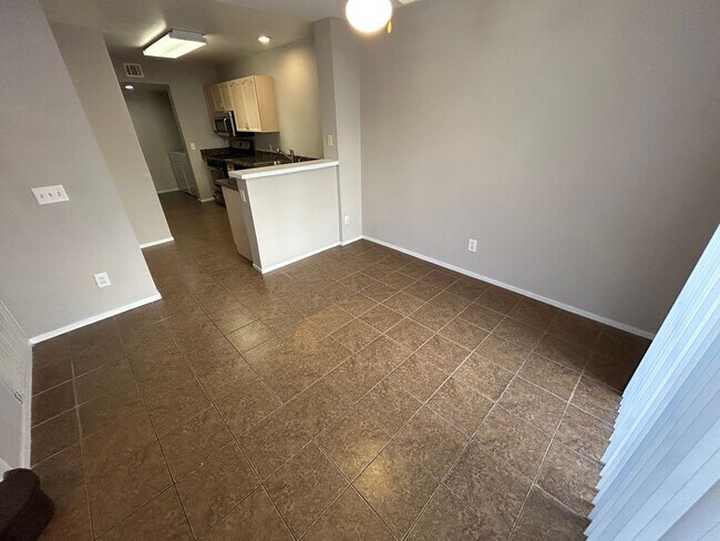 Foto del edificio - LIMITED TIME ONLY! $500 OFF SECOND MONTHS RENT! Inviting home with open layout in a prime Northwe...