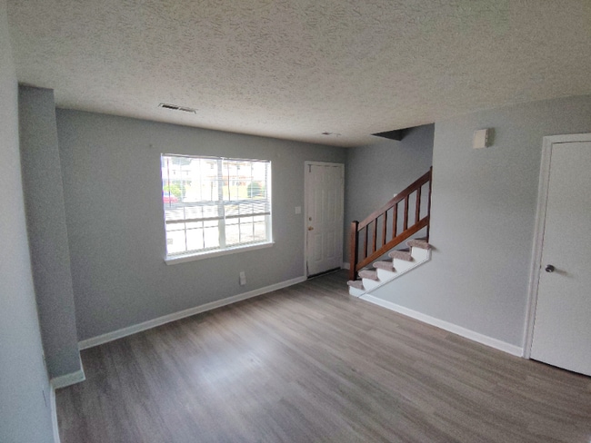 Building Photo - 74 Ferguson Dr