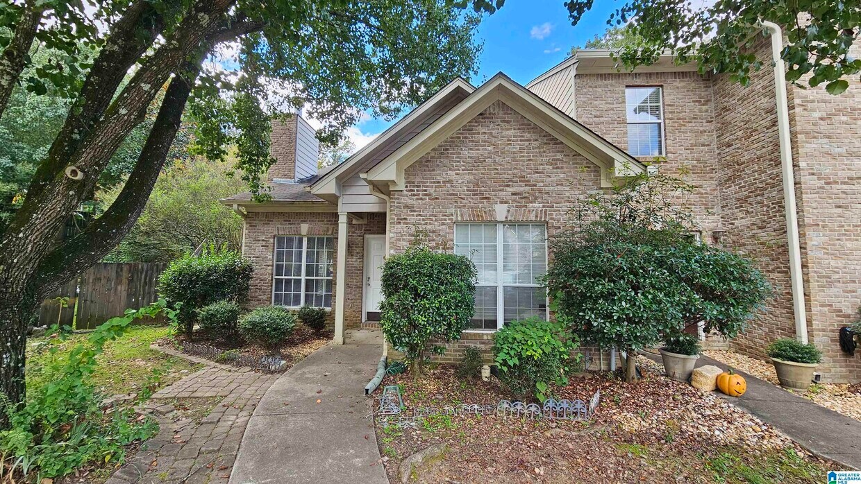 Foto principal - 106 Frances Ln