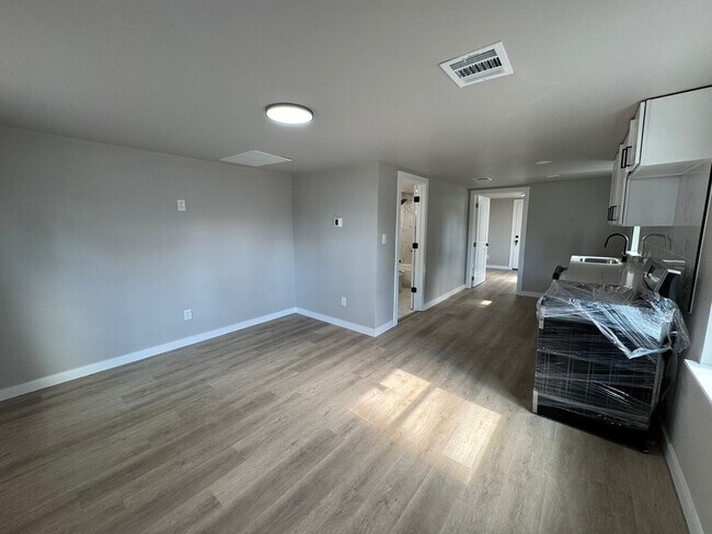 Foto del edificio - 3919 Elysian St