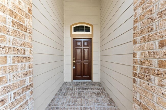 Building Photo - 7303 Enchanted Rock Ln