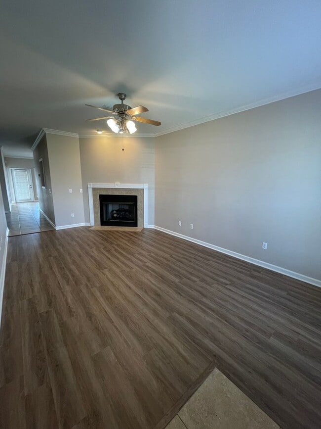 Building Photo - 112 Whitney Ave