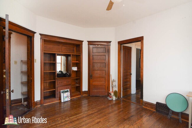 Foto del edificio - 3339 N Sheffield Ave